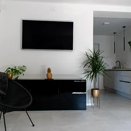 Apartmaji Na Placu Rence Exteriér fotografie