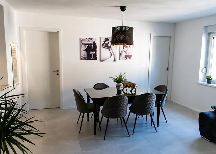 Apartmaji Na Placu