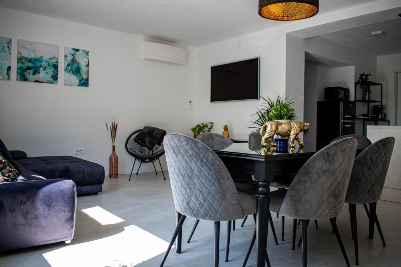 Apartmaji Na Placu